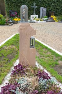 Urnenfeld Gestaltung au dem Friedhof Obertheres